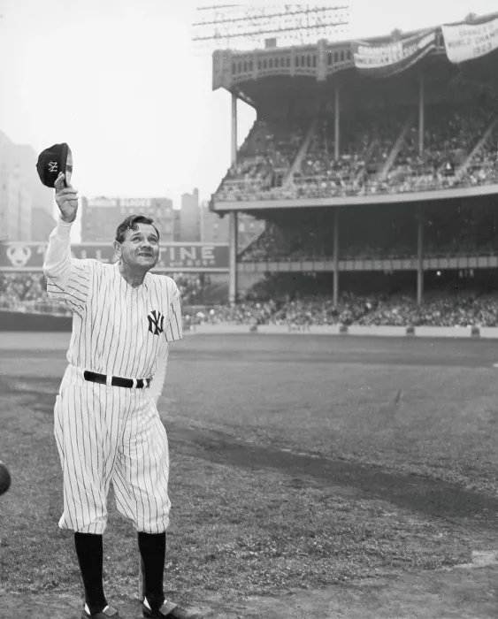 Framed Print : The Babe Waves To Fans Framed Print : The Babe Waves To Fans