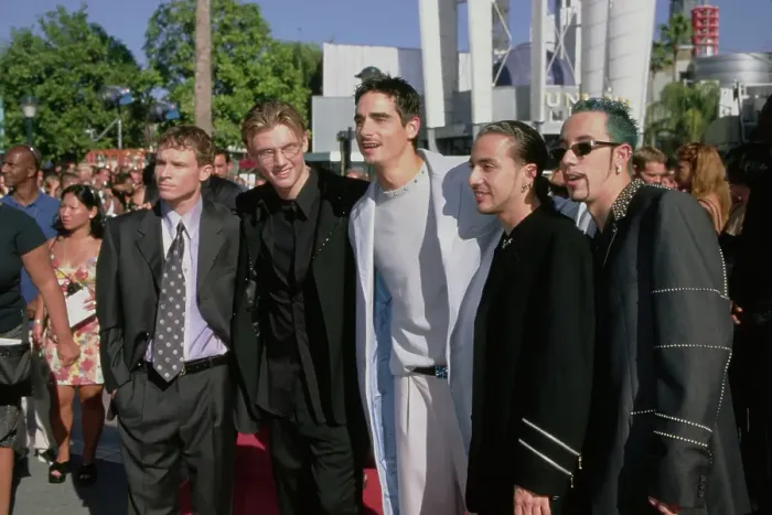 Framed Print : The Backstreet Boys Attend 1998 MTV Video Music Awards Framed Print : The Backstreet Boys Attend 1998 MTV Video Music Awards