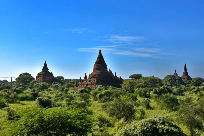 Framed Print : Bagan Buddhist Temple Unesco Myanmar Framed Print : Bagan Buddhist Temple Unesco Myanmar