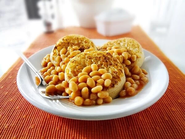 Baked beans on crumpets