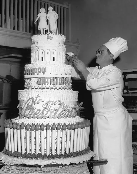 Framed Print : Baker Preparing Presidential Birthday Cake