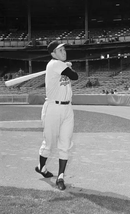 Framed Print : Baltimore Orioles Brooks Robinson Swinging Framed Print : Baltimore Orioles Brooks Robinson Swinging