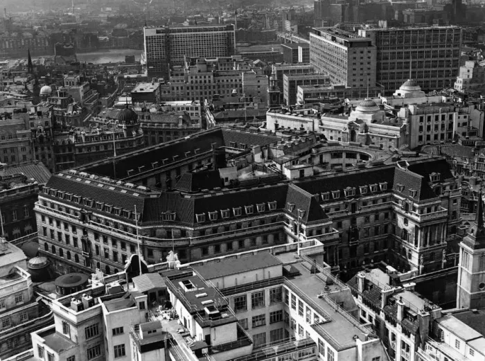 Framed Print : The Bank Of England Framed Print : The Bank Of England