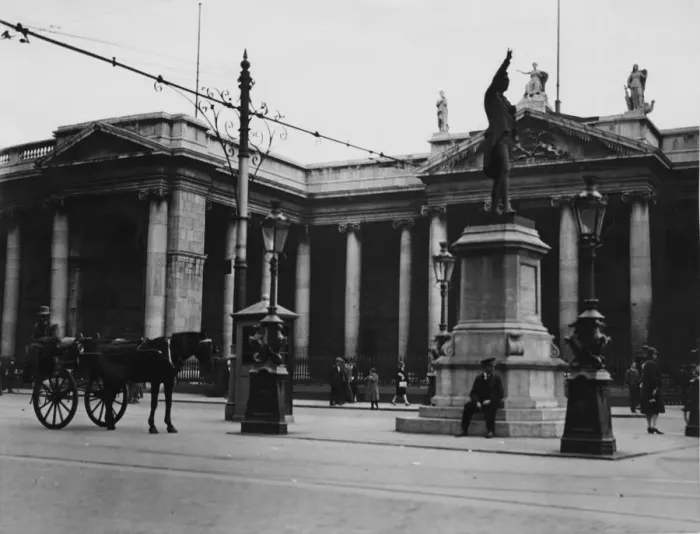 Framed Print : Bank Of Ireland Framed Print : Bank Of Ireland