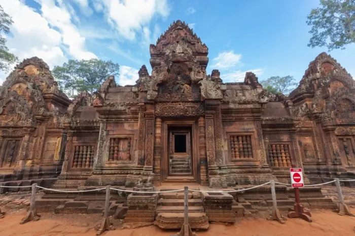Framed Print : Banteay Srei - Beautiful Cambodian Anceint Temple