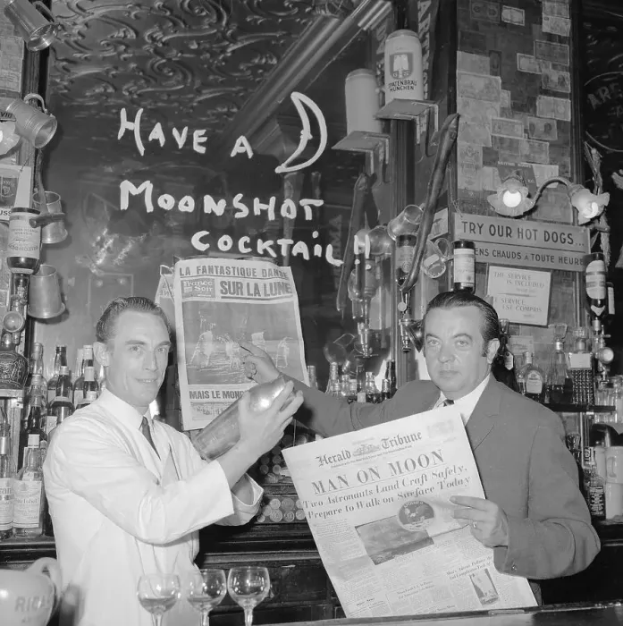 Framed Print : Bar Dedicating Drink to Apollo 11 Astronauts Framed Print : Bar Dedicating Drink to Apollo 11 Astronauts