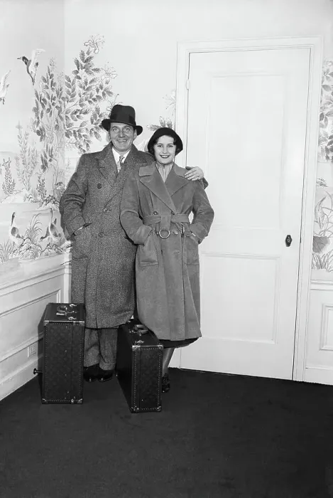 Framed Print : Barbara Stanwyck with Husband Frank Fay Framed Print : Barbara Stanwyck with Husband Frank Fay