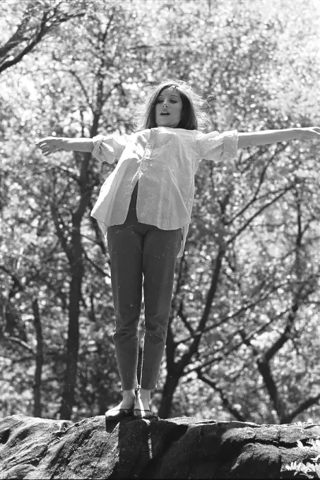 Framed Print : Barbra Streisand In Central Park Framed Print : Barbra Streisand In Central Park