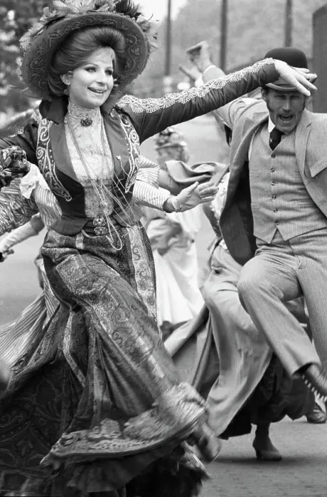Framed Print : Barbra Streisand in Hello Dolly Framed Print : Barbra Streisand in Hello Dolly