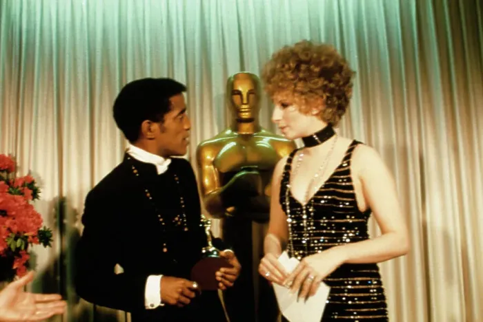 Framed Print : Barbra Streisand Presenting to Sammy Davis Jr Framed Print : Barbra Streisand Presenting to Sammy Davis Jr