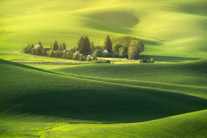Framed Print : barn in the green hill