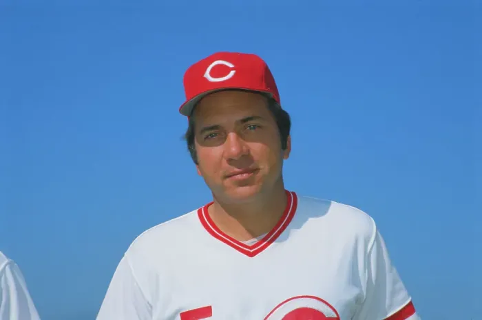 Framed Print : Baseball Player Johnny Bench Framed Print : Baseball Player Johnny Bench