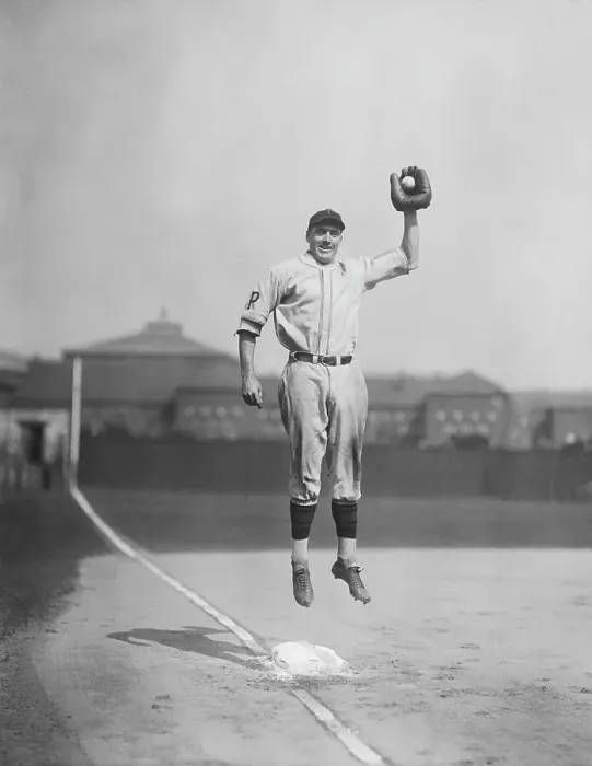 Framed Print : Baseball Player Pie Traynor Going up for a Catch