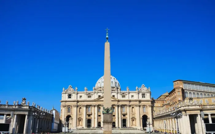Framed Print : Basilica di San Pietro, Vatican Framed Print : Basilica di San Pietro, Vatican
