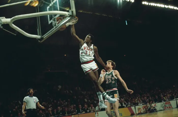 Framed Print : Basketball Action at the Net with David Thompson
