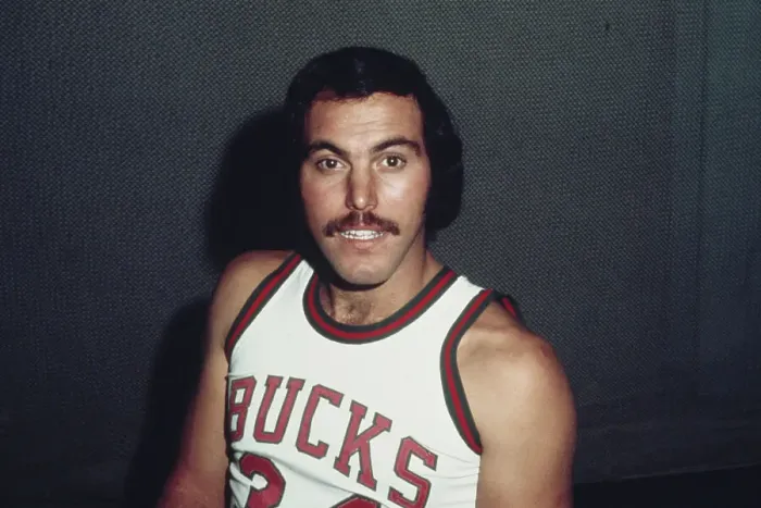 Framed Print : Basketball Player Dick Cunningham