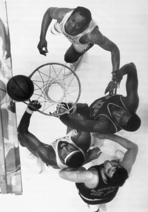 Framed Print : Basketball Players Watching Ball Bounce on Rim Framed Print : Basketball Players Watching Ball Bounce on Rim