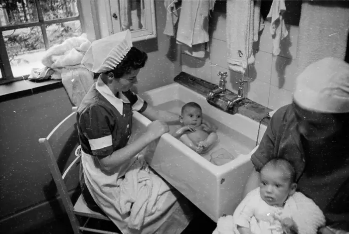 Framed Print : Bathing In Sink