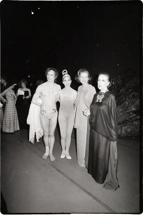 Framed Print : Batty Ford, Rudolf Nureyev, Margot Fonteyn, and Martha Graham Framed Print : Batty Ford, Rudolf Nureyev, Margot Fonteyn, and Martha Graham