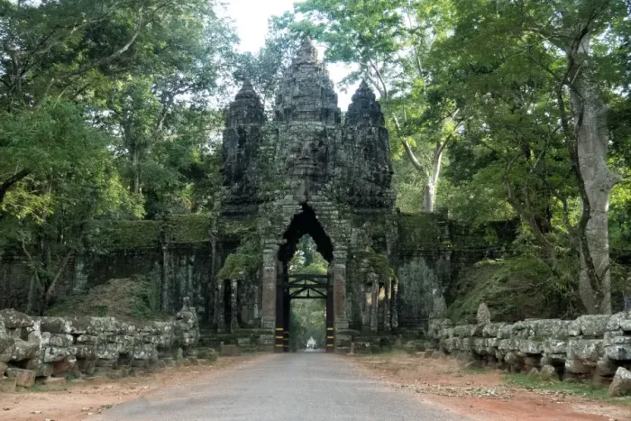 Framed Print : Bayon Temple Entrance, Angkor Thom gate, Siem Reap, Cambodia Framed Print : Bayon Temple Entrance, Angkor Thom gate, Siem Reap, Cambodia