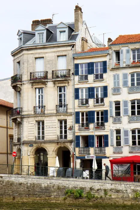 Framed Print : Bayonne. Typical Basque houses in the center of Bayonne Framed Print : Bayonne. Typical Basque houses in the center of Bayonne