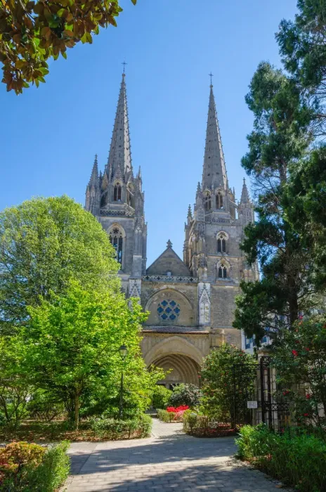 Framed Print : Bayonne Cathedral, France Framed Print : Bayonne Cathedral, France