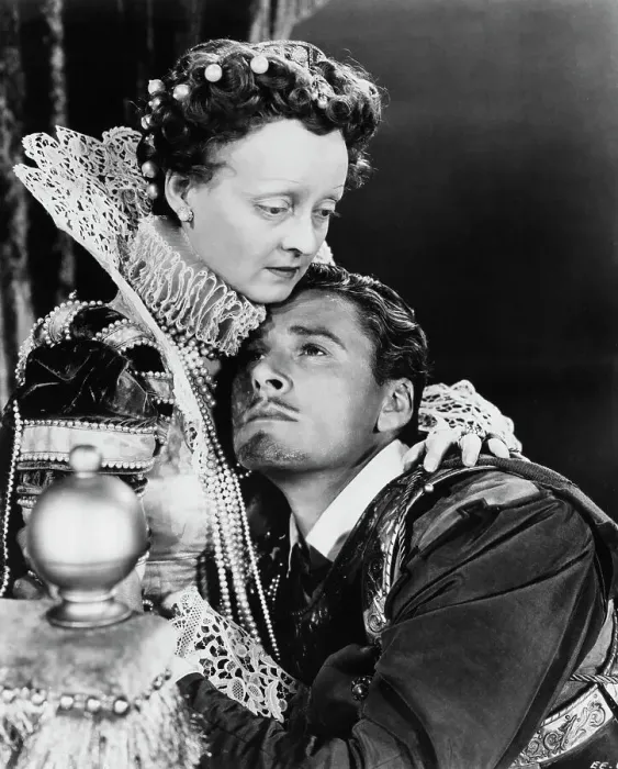 Framed Print : B.Davis As Queen Elizabeth W / Errol Flynn Framed Print : B.Davis As Queen Elizabeth W / Errol Flynn