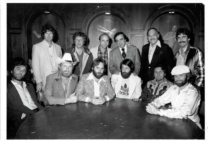 Framed Print : Beach Boys With Men Framed Print : Beach Boys With Men