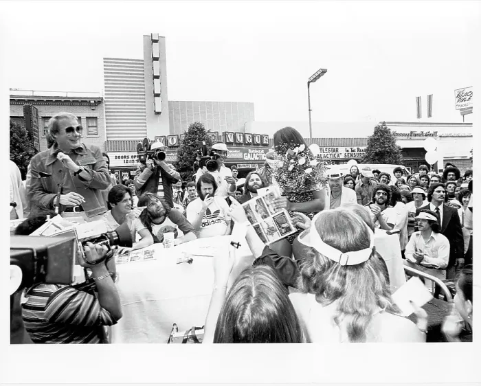 Framed Print : Beach Boys Sign Autographs Framed Print : Beach Boys Sign Autographs