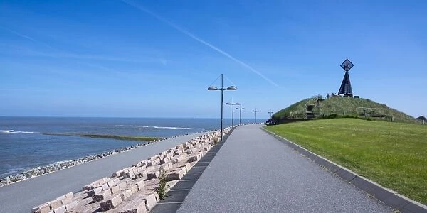 Beach promenade and dune with beacon, Baltrum, East Frisian Islands, East Frisia, Lower Saxony, Germany
