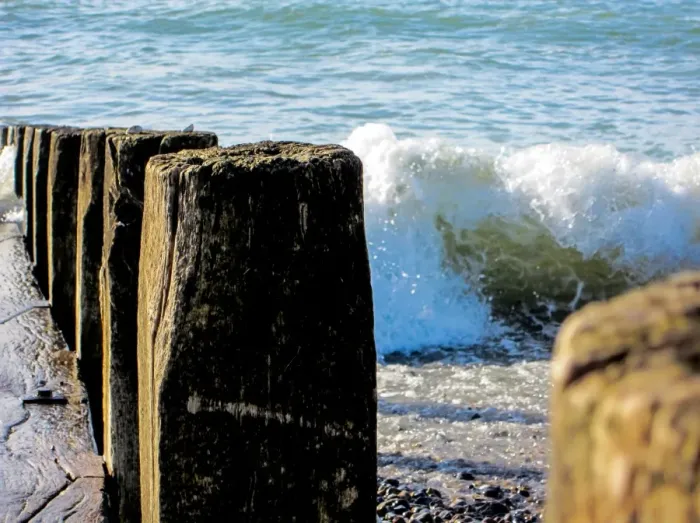 Framed Print : Beach waves