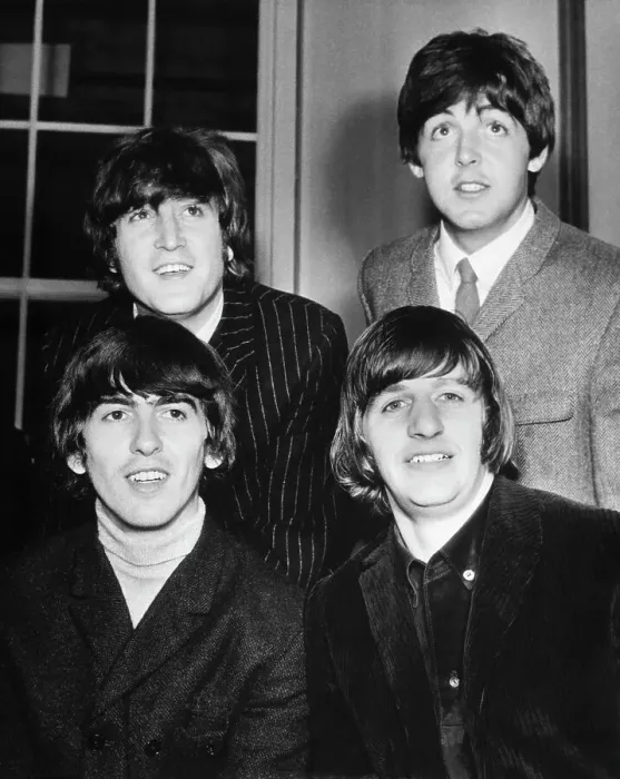 Framed Print : The Beatles In Headshoulders Pose Framed Print : The Beatles In Headshoulders Pose