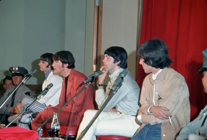 Framed Print : Beatles Help! Press Conference In Los Angeles Framed Print : Beatles Help! Press Conference In Los Angeles