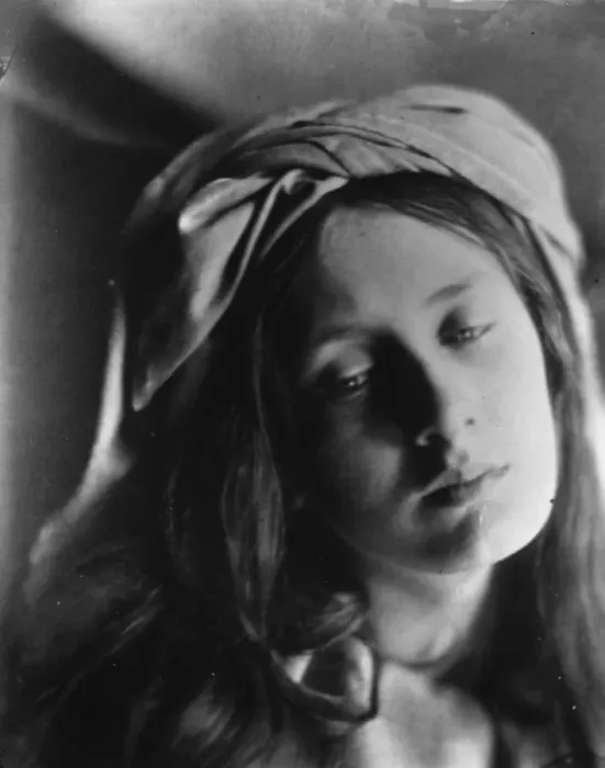 Framed Print : Beatrice, a study of a young woman. (Photo by Julia Margaret Cameron / Getty Images)