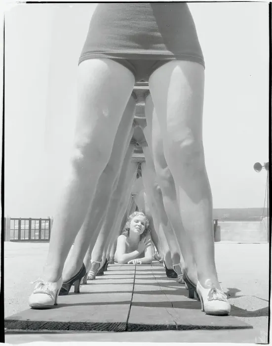 Framed Print : Beauties of Pageant Posing in a Symmetrical Formation