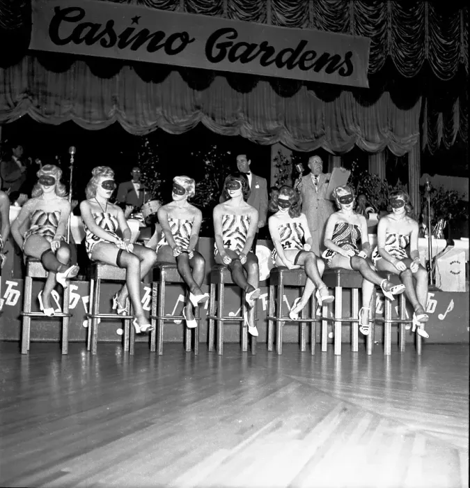 Framed Print : Beautiful Legs Contest At Casino Gardens In LA Framed Print : Beautiful Legs Contest At Casino Gardens In LA