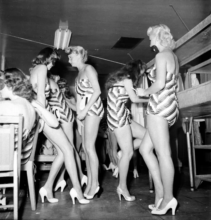 Framed Print : Beautiful Legs Contest At Casino Gardens In LA Framed Print : Beautiful Legs Contest At Casino Gardens In LA