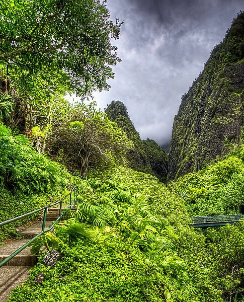 Beautiful, Lush Green Iao Valley on Maui