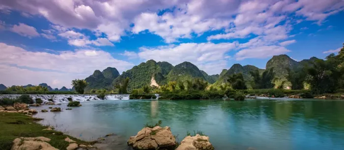 Framed Print : Beautiful seascape in Halong bay, Vietnam Framed Print : Beautiful seascape in Halong bay, Vietnam