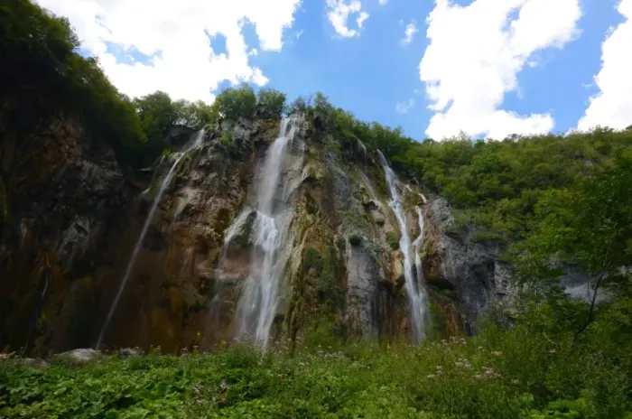 Framed Print : Beautiful waterfalls in Plitvice Lakes Framed Print : Beautiful waterfalls in Plitvice Lakes