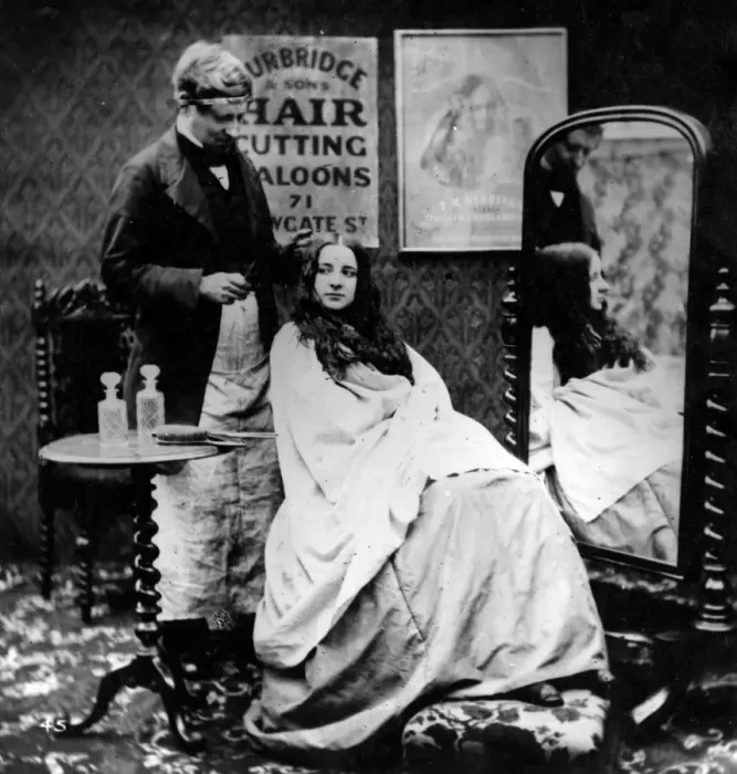 Framed Print : Beauty Salon Framed Print : Beauty Salon