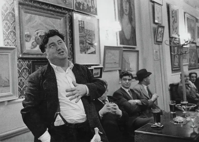 Framed Print : Behan Sings At The Fitzroy Tavern Framed Print : Behan Sings At The Fitzroy Tavern