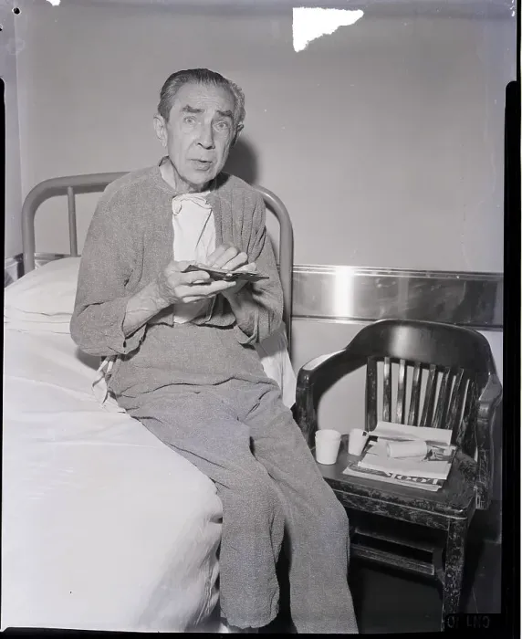 Framed Print : Bela Lugosi Leafs Through A Notebook Framed Print : Bela Lugosi Leafs Through A Notebook