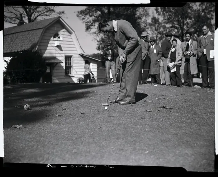 Framed Print : Ben Hogan Putting with Golf Club Framed Print : Ben Hogan Putting with Golf Club