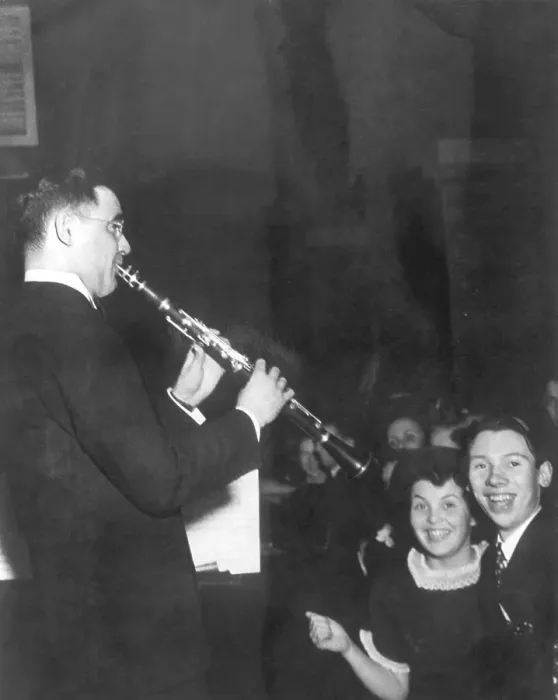 Framed Print : Benny Goodman at the Hotel Pennsylvania Framed Print : Benny Goodman at the Hotel Pennsylvania