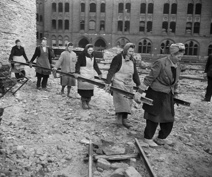Framed Print : Berliners Carrying Rails 1948 Framed Print : Berliners Carrying Rails 1948