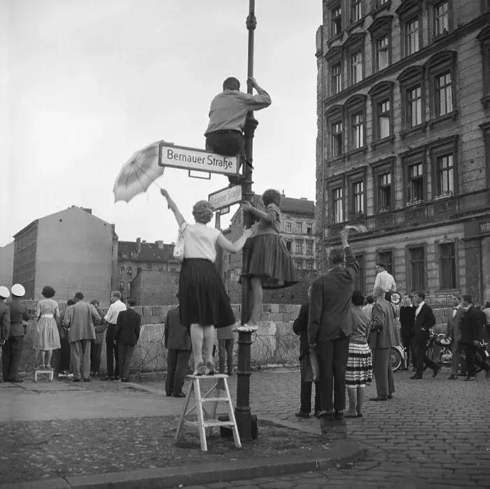 Framed Print : Berliners On Lampost / Ladder & Berlin Wal Framed Print : Berliners On Lampost / Ladder & Berlin Wal