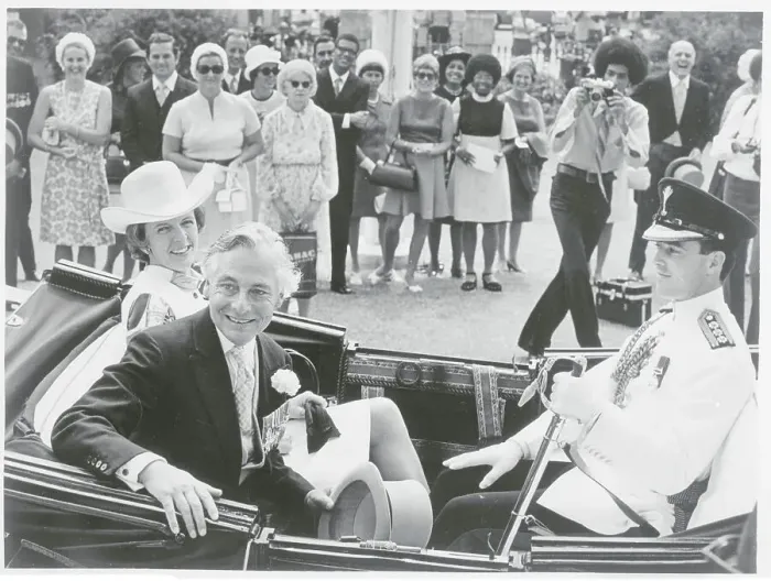 Framed Print : Bermuda Governor in Carriage Framed Print : Bermuda Governor in Carriage