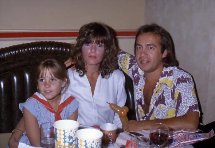 Framed Print : Bernie Taupin at a Restaurant with Wife and Muse Framed Print : Bernie Taupin at a Restaurant with Wife and Muse