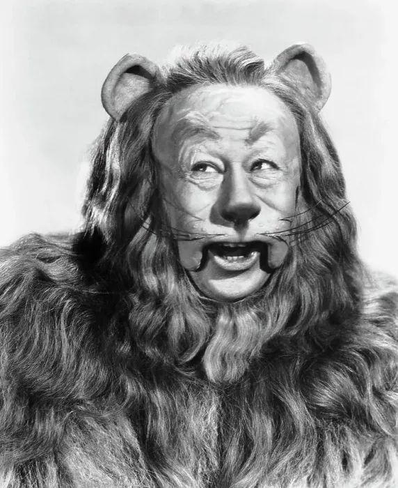 Framed Print : Bert Lahr as Cowardly Lion from Oz Framed Print : Bert Lahr as Cowardly Lion from Oz